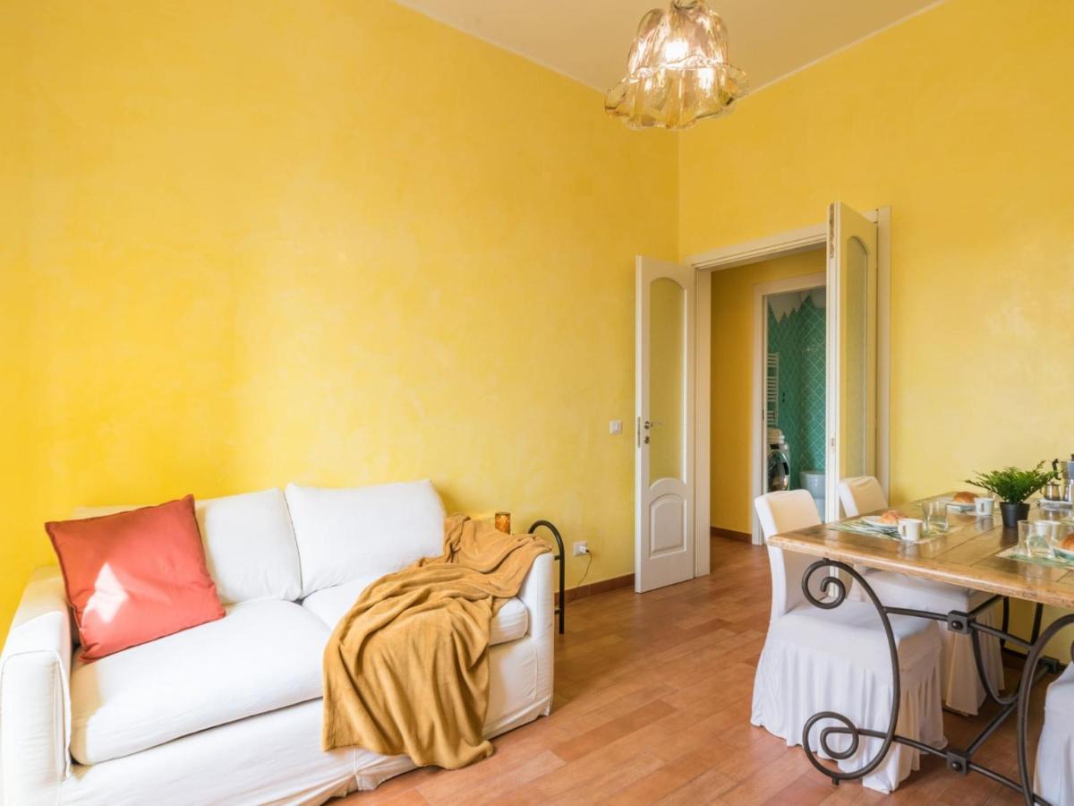 The Best Rent - Colourful Two-Bedroom Apartment Near Termini Station Roma Eksteriør bilde