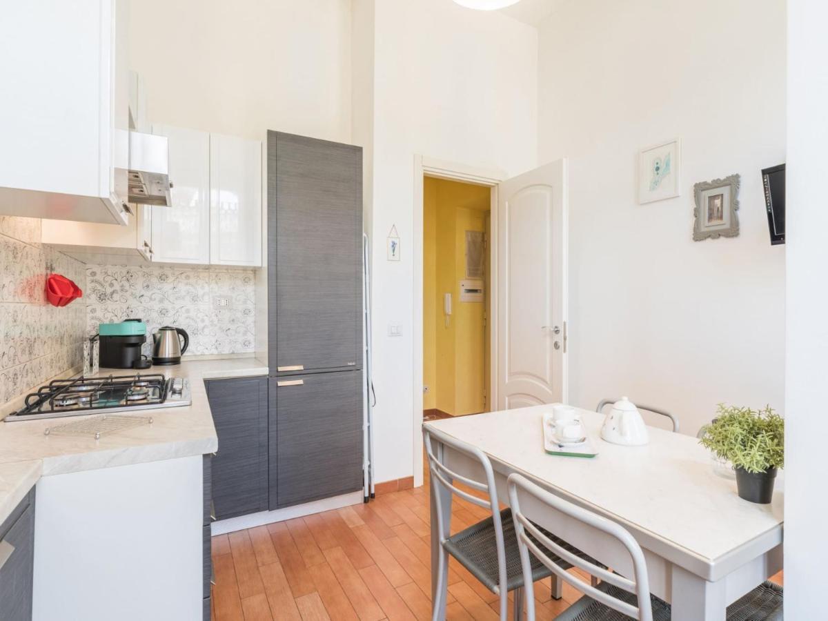 The Best Rent - Colourful Two-Bedroom Apartment Near Termini Station Roma Eksteriør bilde
